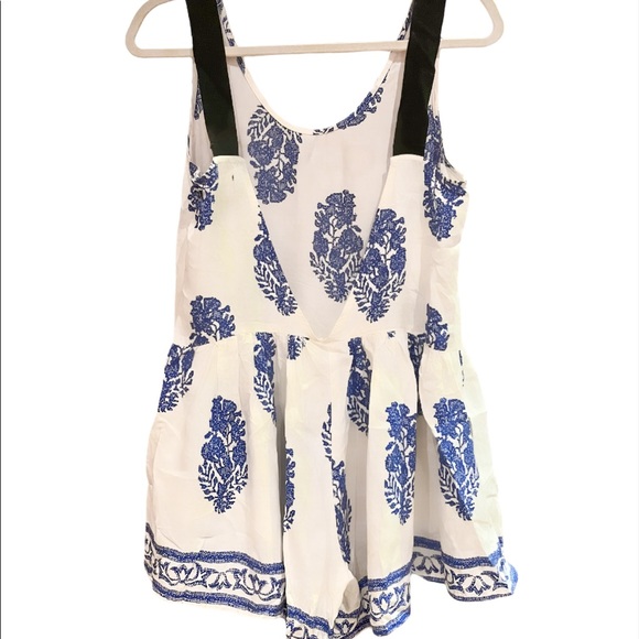 Patterned Romper - Picture 2 of 3